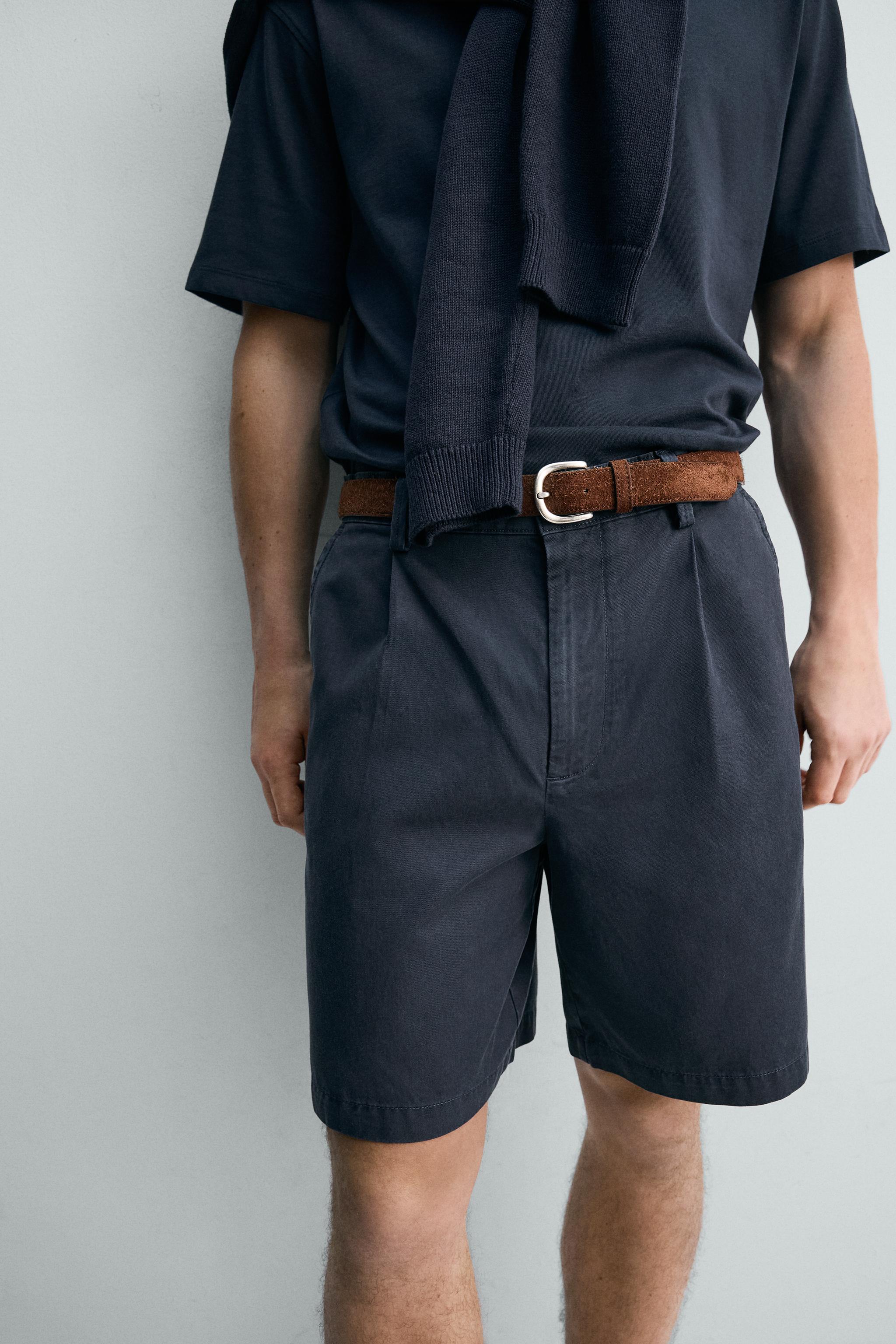 SHORT REGULAR FIT À PLIS